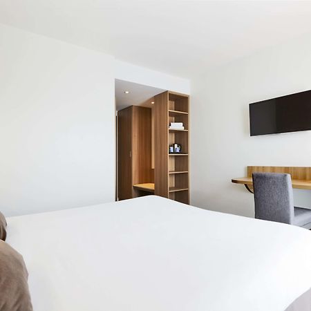 Kyriad Hotel Laval Laval  Eksteriør bilde