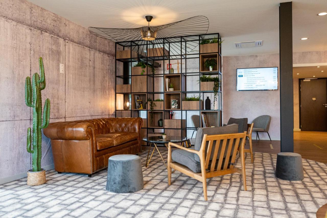 Kyriad Hotel Laval Laval  Eksteriør bilde